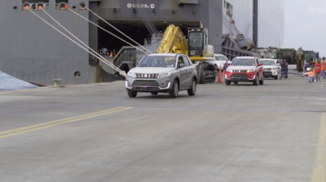 Vehículos Suzuki llegan por primera vez a Ecuador en nave WWO agenciada por Ian Taylor