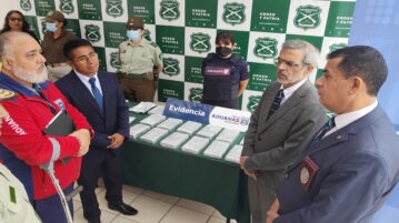 Con camión escáner de Aduanas descubren 34 kilos de drogas ocultas en vehículo de pasajeros