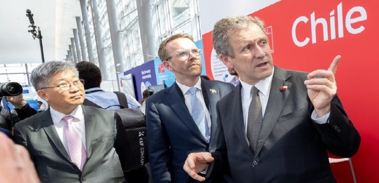 Ministro de Transportes y directora de Puerto San Antonio destacaron la importancia estratégica del proyecto Puerto Exterior en versión 2025 del International Transport Forum realizado en Alemania
