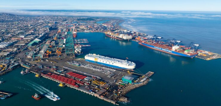 Puerto San Antonio registra alza de 10,2 % en TEU movilizados durante los primeros cuatro meses de 2025 y destaca la importancia de sumar dos nuevos servicios navieros
