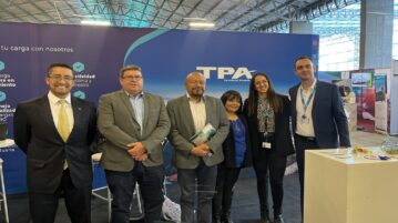 Asistentes a MULTIMODAL de La Paz conocieron Puerto de Arica con realidad virtual