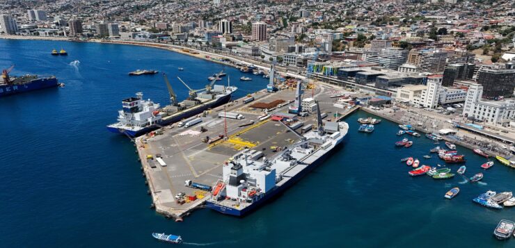 Puerto Valparaíso y TPV firman extensión de concesión del Terminal 2 hasta 2029