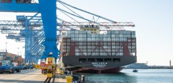 TPS atiende recalada inaugural de nave portacontenedores MSC Leila en Valparaíso
