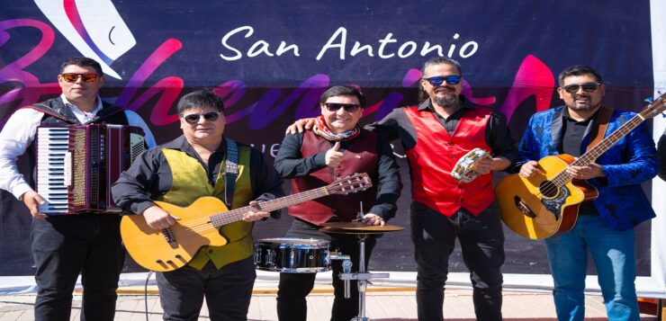 Puerto San Antonio inició la celebración de Fiestas Patrias con una masiva jornada folclórica en el Paseo Bellamar