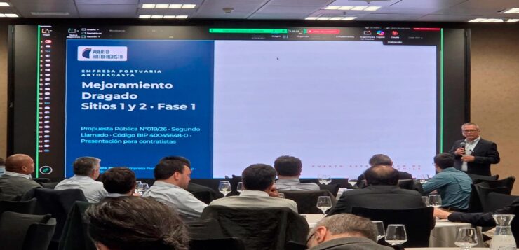 Puerto Antofagasta presenta alcances técnicos de licitación de dragado a empresas especializadas